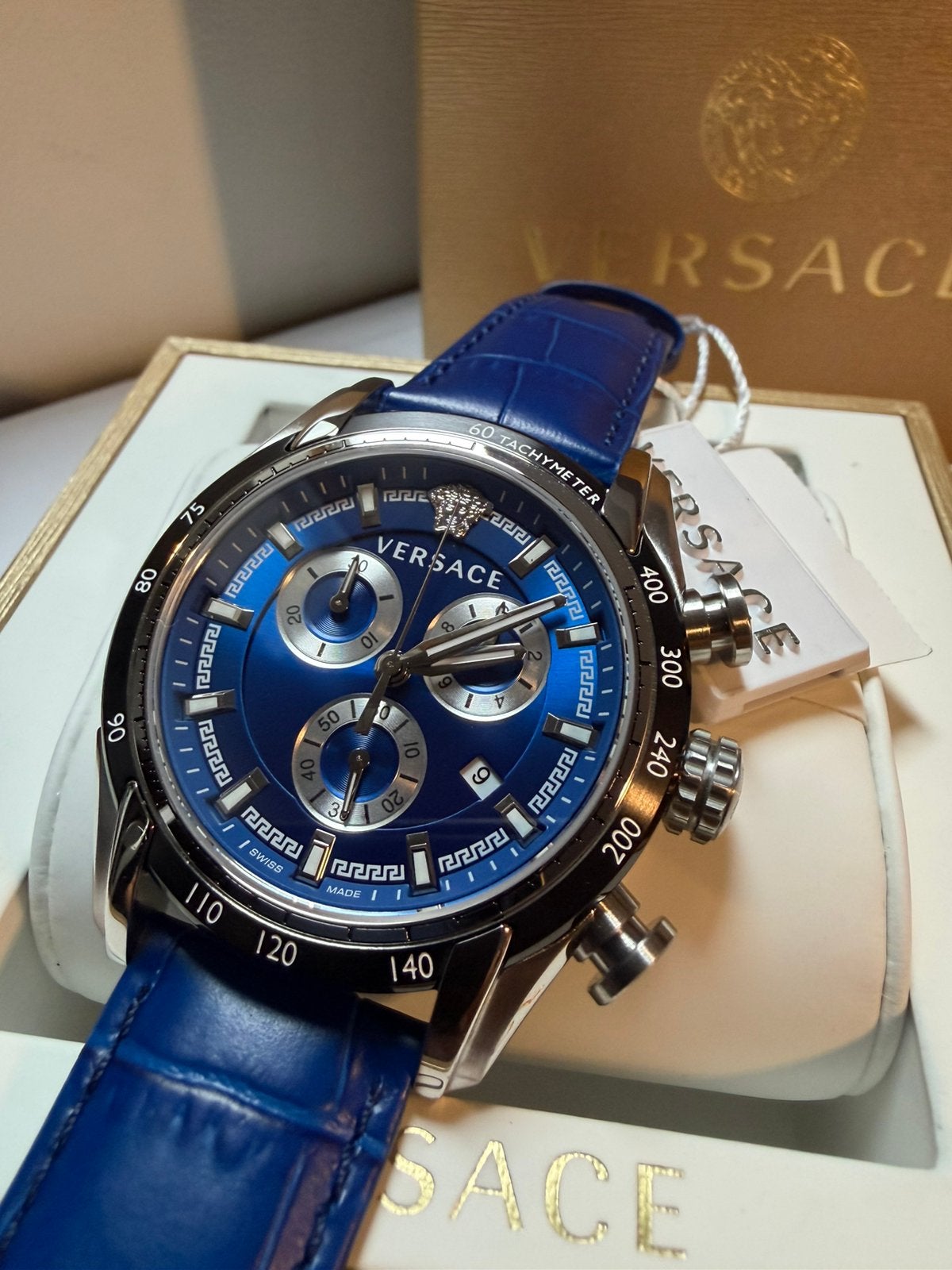 Montre Versace, Enlèvement ou Envoi, Comme neuf, Acier, Cuir