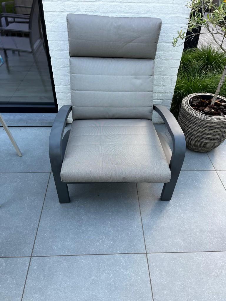 Tuinstoel met kussen, Tuin en Terras, Tuinmeubel-accessoires, Ophalen, Nieuw