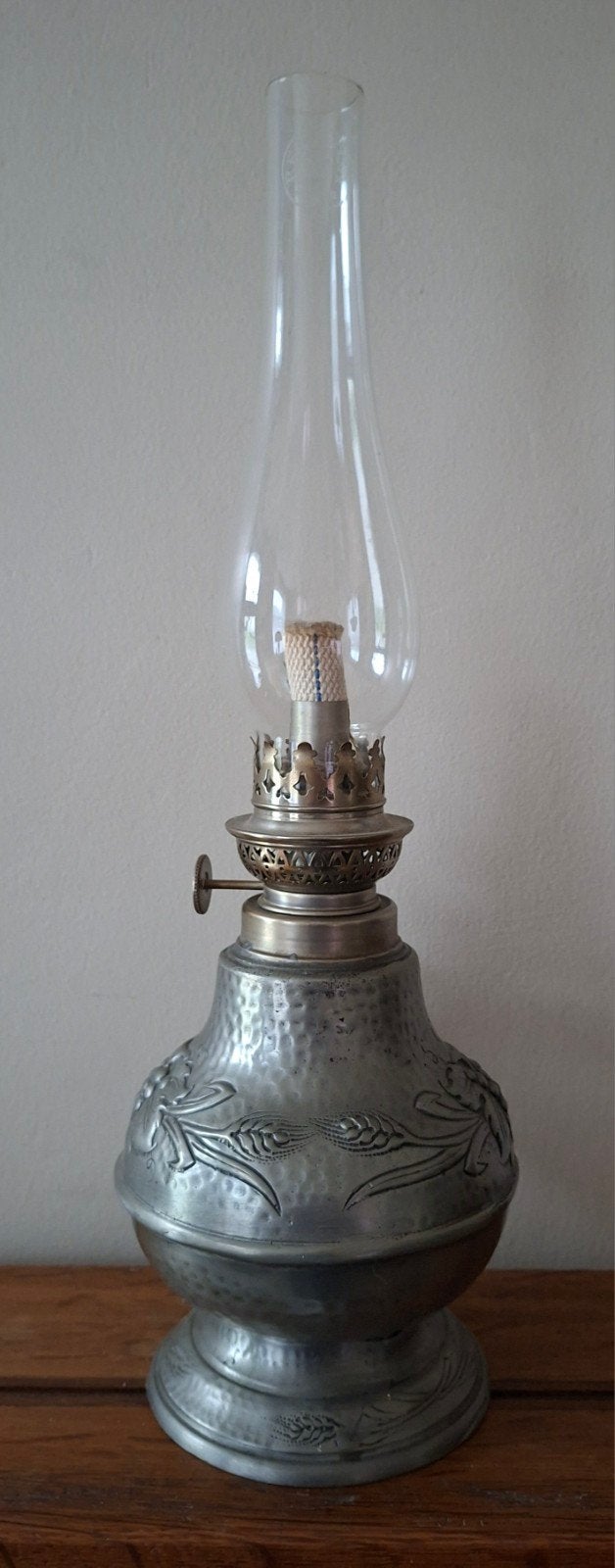 Lampe à pétrole ou à huile de la marque DF Belgica., Antiquités & Art, Enlèvement