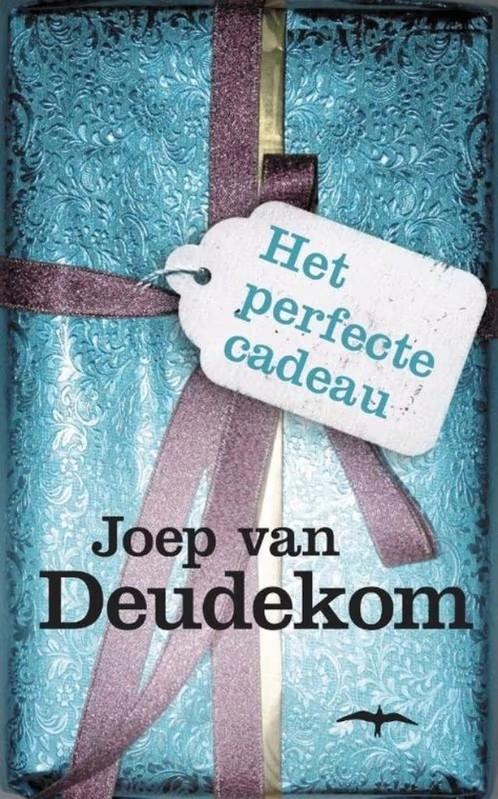 Het perfecte cadeau / Joop  Van Deudekom, Boeken, Essays, Columns en Interviews, Ophalen of Verzenden, Zo goed als nieuw
