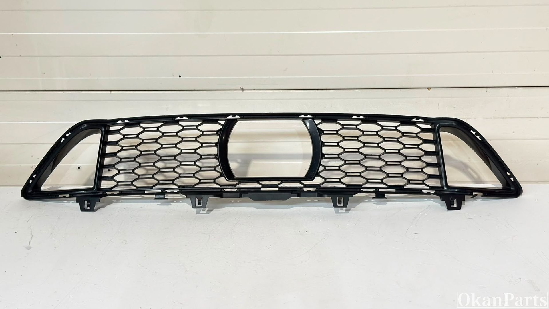 BMW G14 G15 G16 onder Grille 51118074778, Petuelring 130
80788  Munich, DE, Gebruikt, Voor, Info@bmw.de