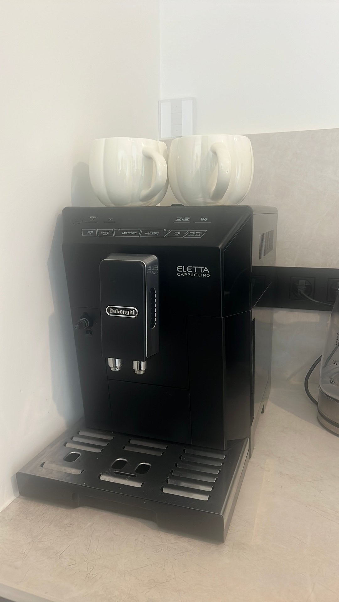 MACHINE À CAFÉ ENTIÈREMENT AUTOMATIQUE DELONGHI ELETTA, Electroménager, Enlèvement, Comme neuf, Cafetière, Café en grains