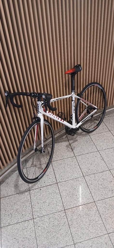 Giant De Course, État Superbe, Fietsen en Brommers, Fietsen | Racefietsen, Ophalen, Velgrem, Aluminium, 49 tot 53 cm
