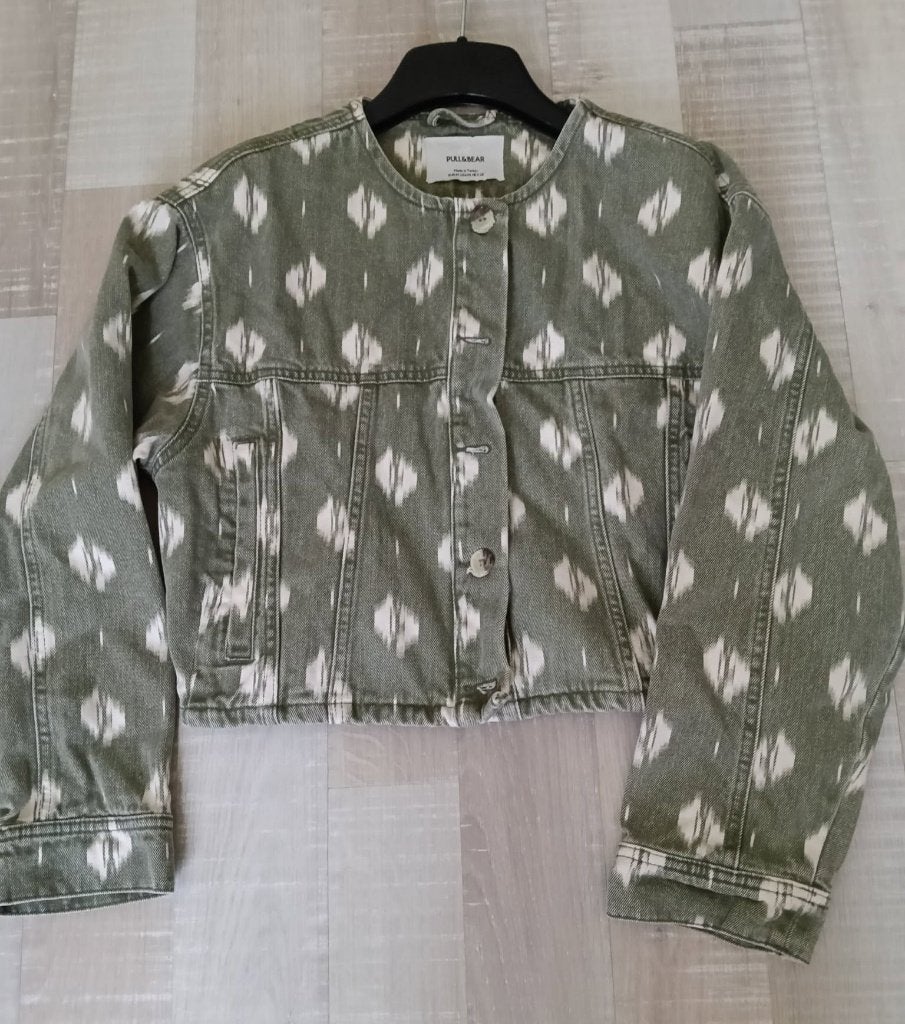 vest / jas kort model Pull & Bear Medium, Maat 38/40 (M), Overige kleuren, Ophalen of Verzenden, Zo goed als nieuw