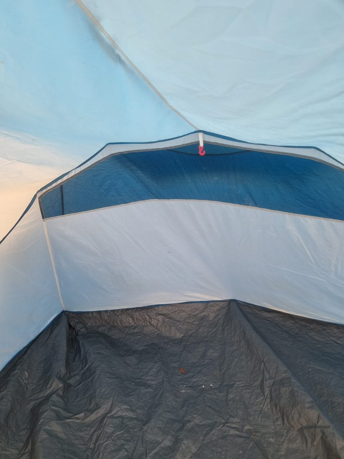 Quechua tent, Caravans en Kamperen, Tenten, Ophalen, Zo goed als nieuw, Tot en met 4