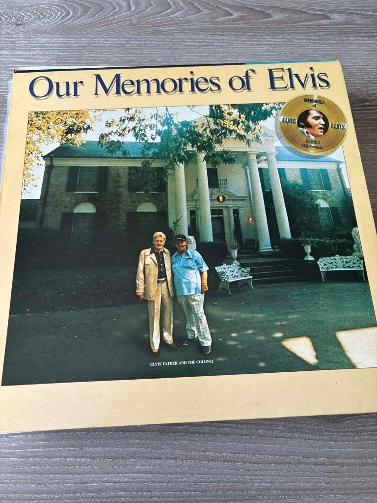 Elvis lp Our memories of Elvis, Nederlandse persing, CD & DVD, Vinyles | Rock, Enlèvement ou Envoi, Rock 'n' roll, Comme neuf