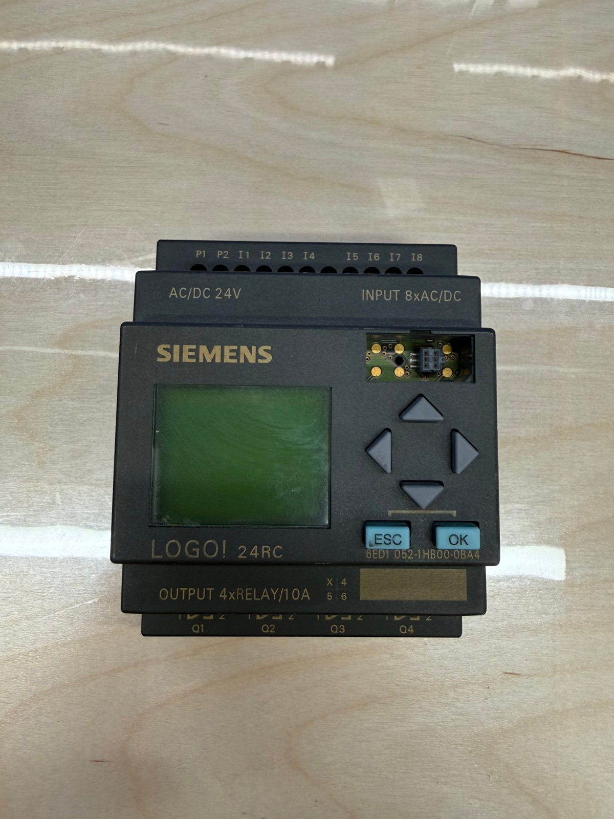 SIEMENS Logo 24RC (6ED1 052-1HB00-0BA4), Ophalen of Verzenden, Zo goed als nieuw