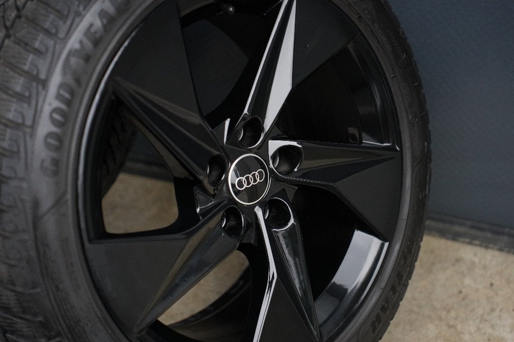 Kit hiver 17' original pour AUDI A3 (et autres), Autos : Pièces & Accessoires, Pneus hiver, Véhicule de tourisme, 17 pouces, Enlèvement