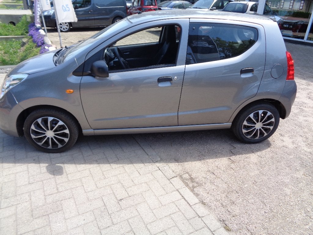 suzuki alto in nieuwe staat !!!  40.000 KM, Auto's, Suzuki, Voorwielaandrijving, Stof, 50 kW, Zwart