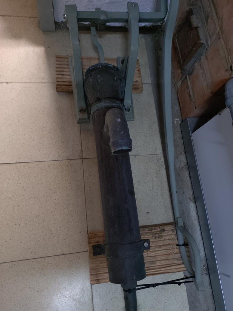 Te koop  antieke roodkoperen pomp, Enlèvement