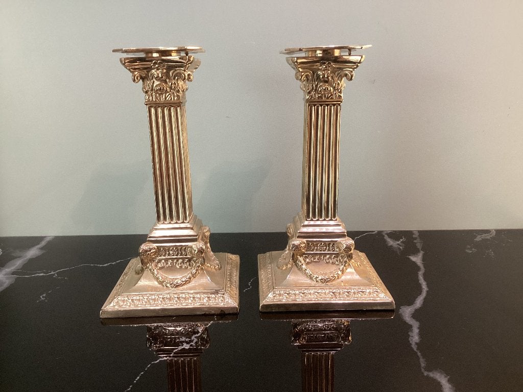 Paar kandelaars Lodewijk XVI stijl. AG209/AE., Antiek en Kunst, Antiek | Kandelaars, Ophalen