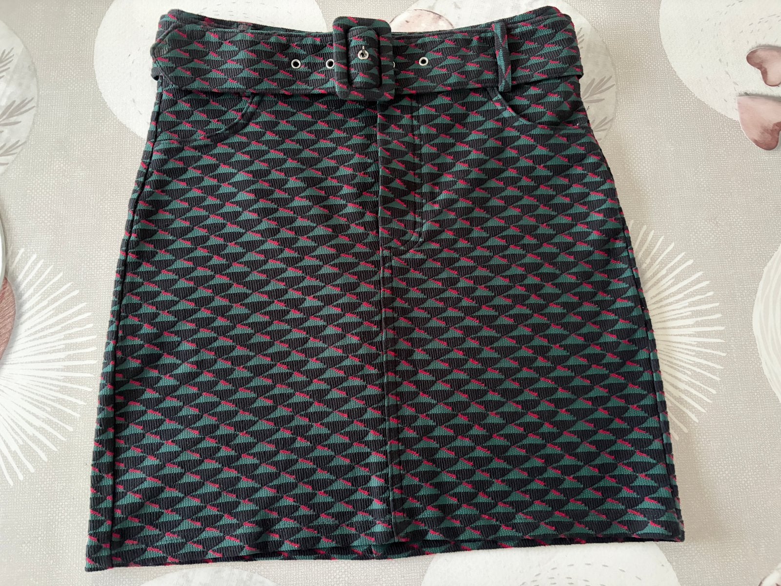 Bershka korte rok in vintage stijl - Maat M, Kleding | Dames, Rokken, Ophalen of Verzenden, Zo goed als nieuw, Groen
