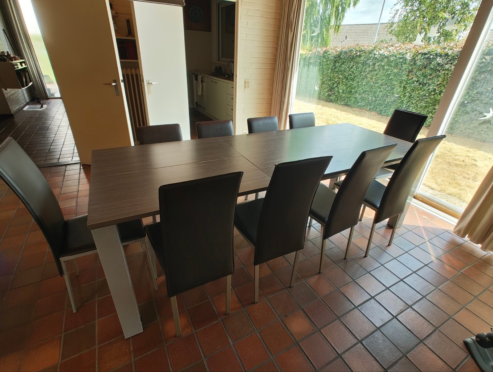 Complete eetkamerset 2 kasten + tafel met 10 stoelen, Huis en Inrichting, Complete eetkamers, Ophalen