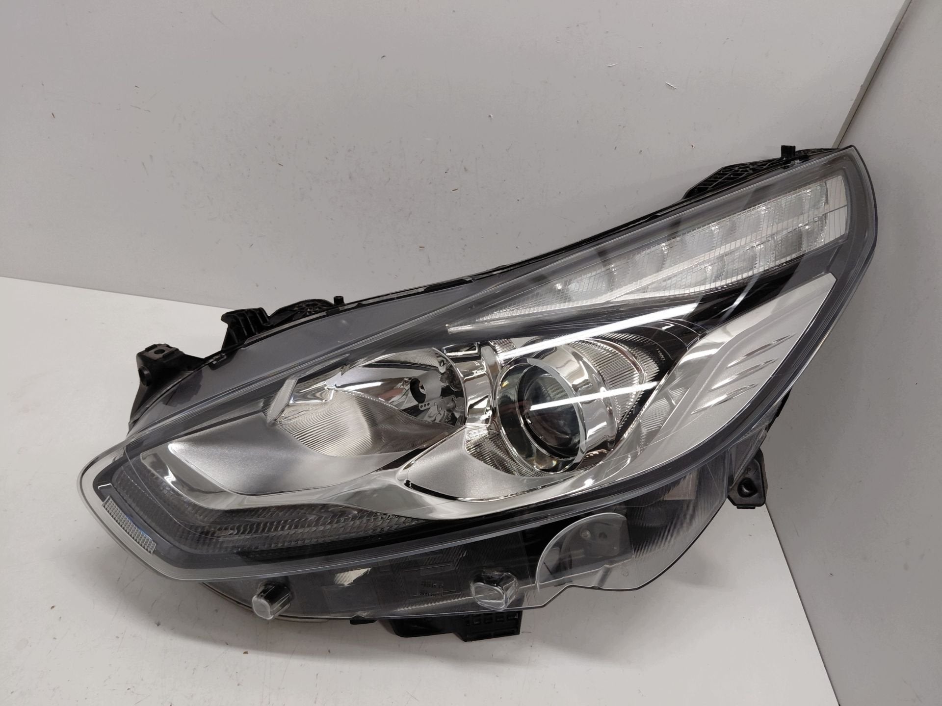 Ford Galaxy MK3 Koplamp Links EM2B13W030GG, Autos : Pièces & Accessoires, Info@ford.com, Ford Motor Company, American Road 1
48126  Dearborn