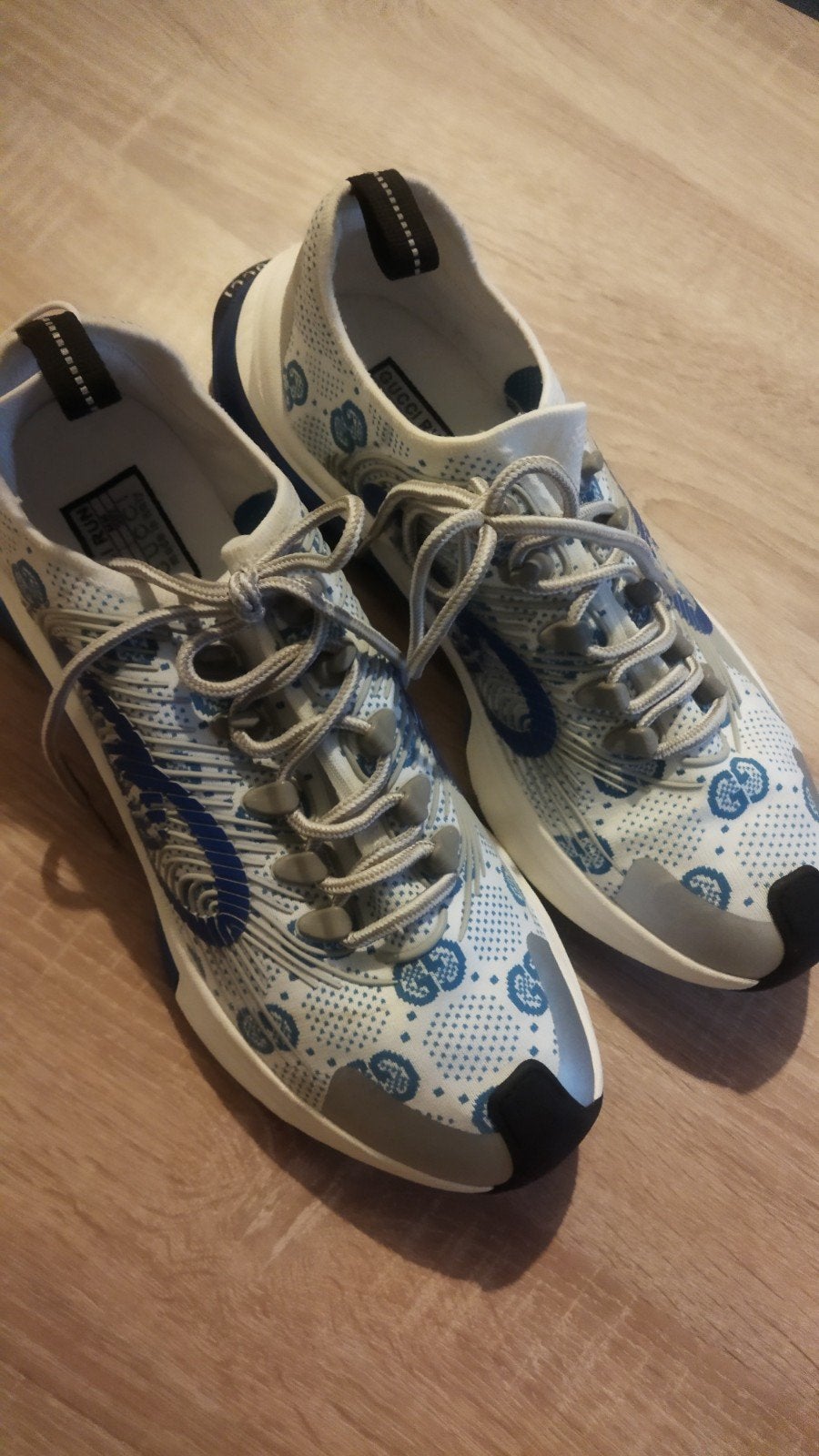 Originele sneakerschoenen van GUCCI, Ophalen of Verzenden, Schoenen