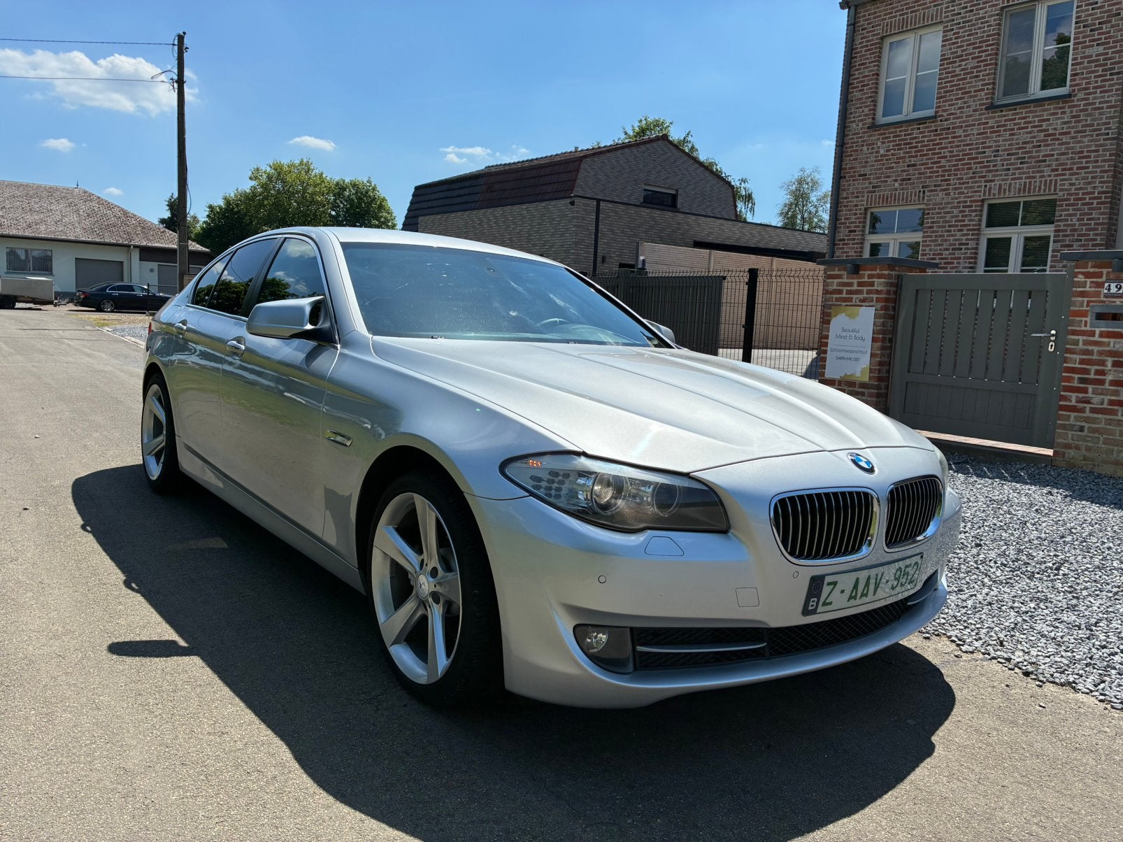 BMW 520iA F10 // LEDER // AUTOMAAT // SportUitlaat // 19inch, Auto's, Automaat, Euro 5, Achterwielaandrijving, Zwart