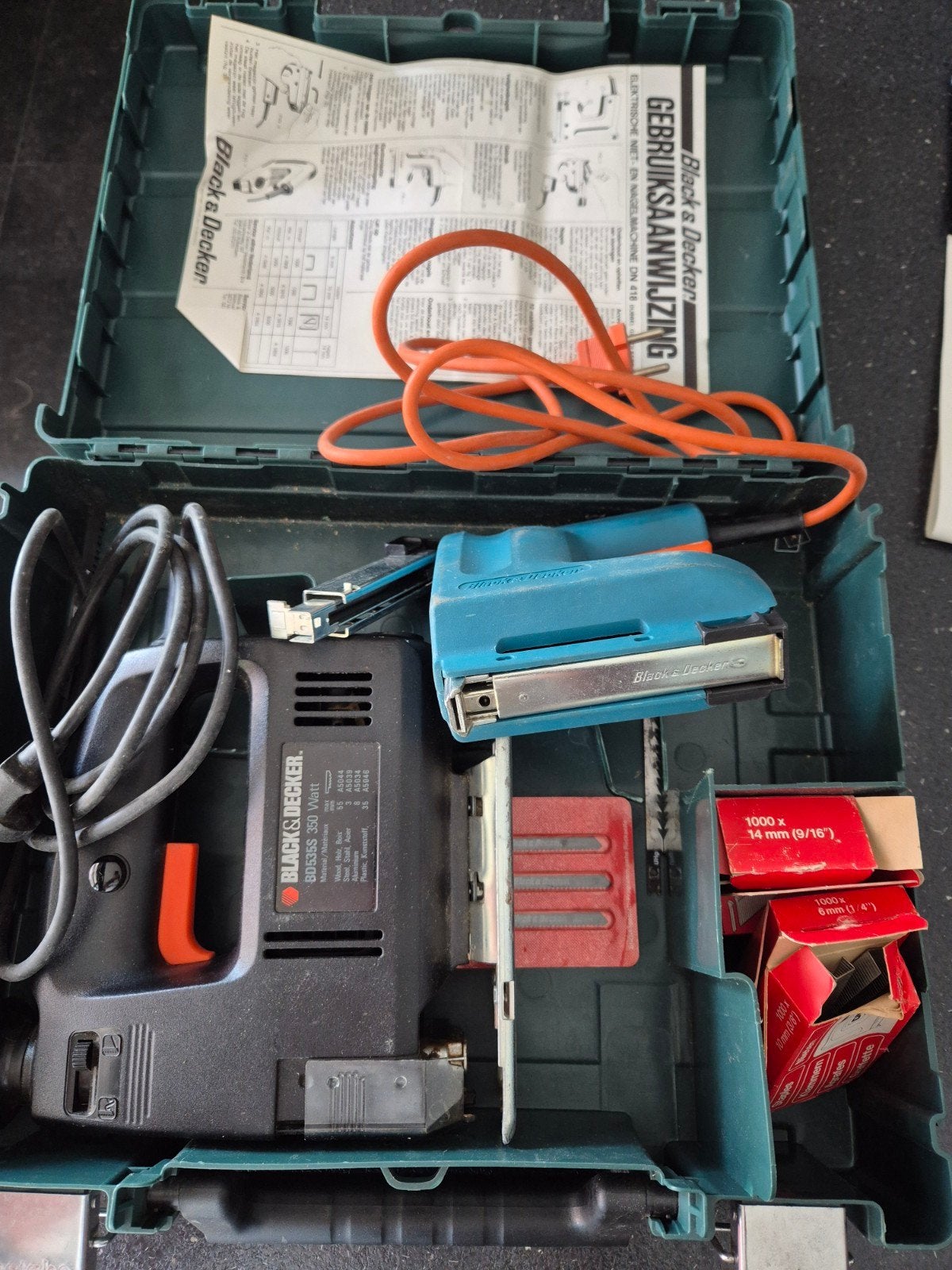 Decoupeerzaag en nietmachine Black en Decker, Ophalen, Gebruikt