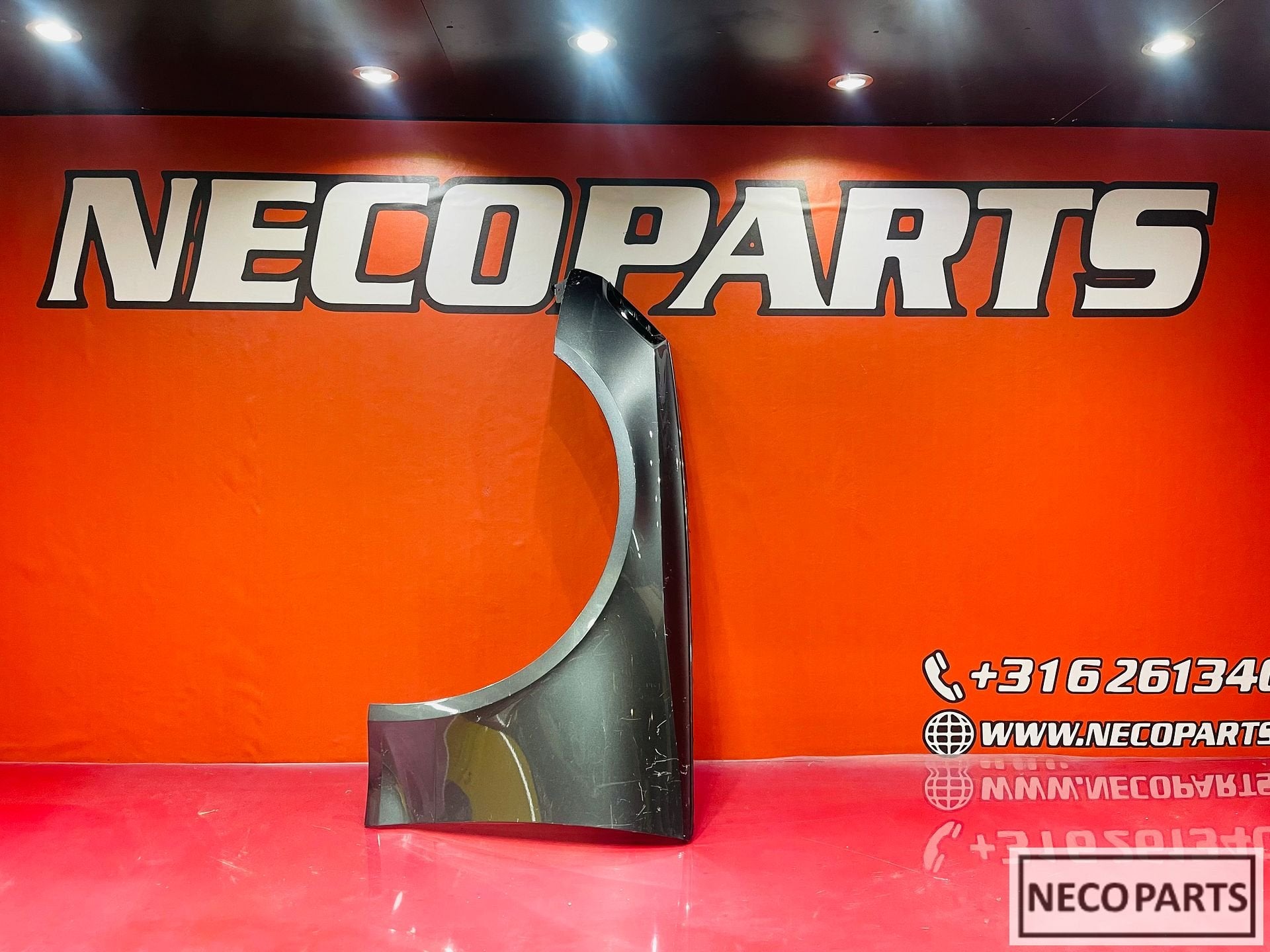 AUDI A4 B9 8W RS4 SPATBORD ZIJSCHERM ALLES LEVERBAAR, Arrière, -, Haillon arrière, Audi
