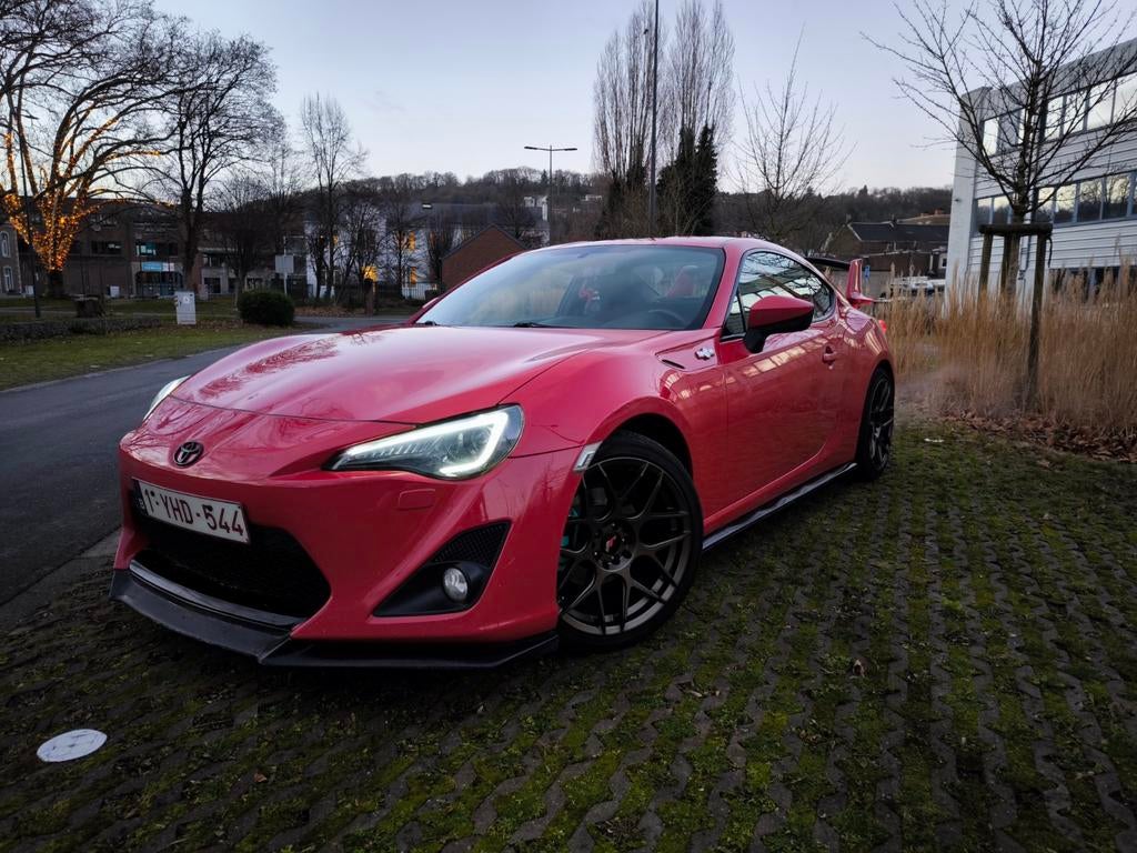 Toyota GT86 (Lire description), Autos, Particulier, Carnet d'entretien, Achat, GT86