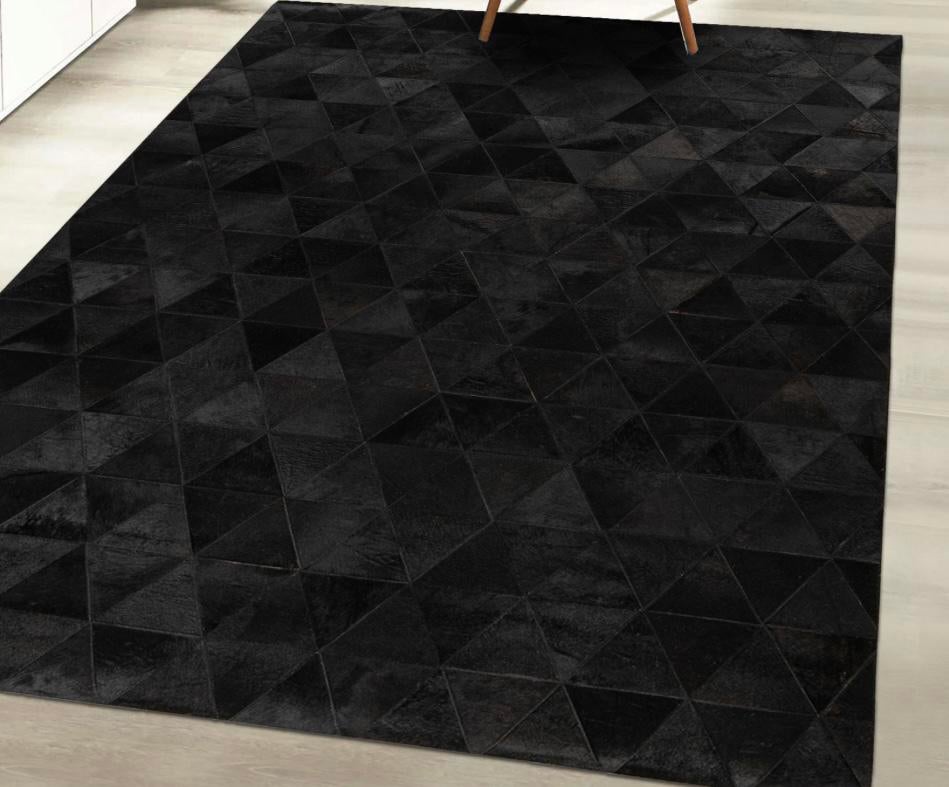 Zwart tapijt in koeienhuid. Merk Un amour de tapis., Enlèvement, Comme neuf, Noir