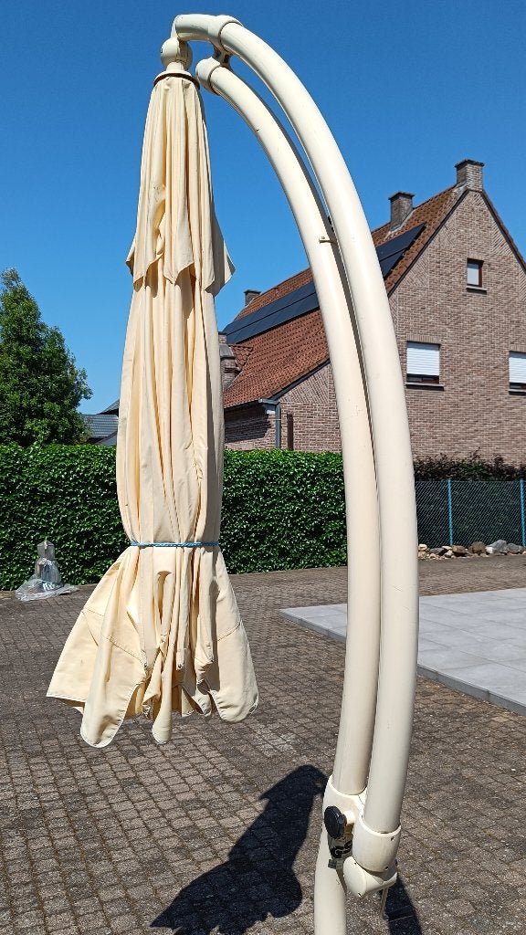 Parasols, Ophalen, Gebruikt, Kantelbaar, 2 tot 3 meter