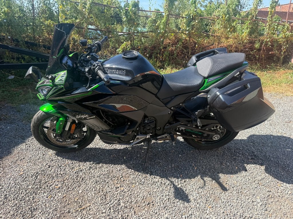 Ninja 1000sx performence tourer, Motoren, Motoren | Kawasaki, 4 cilinders, Gebruikt, Handvatverwarming, 1000 cc