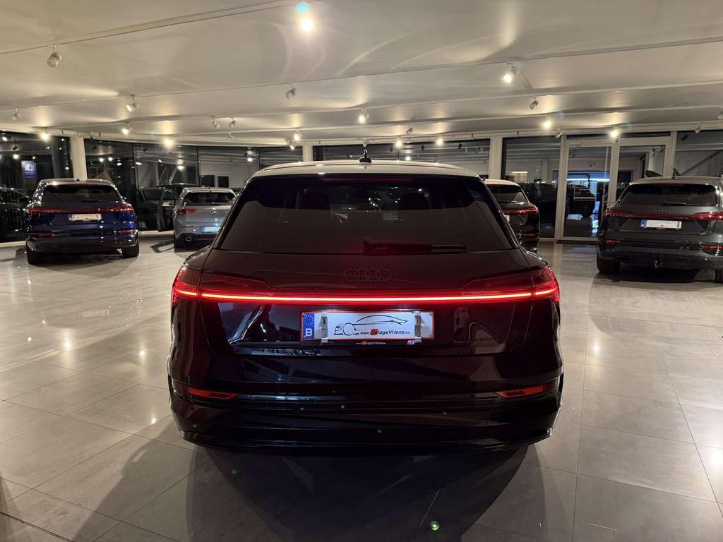 Audi Q8 e-tron SOLD BIJ GARAGE VRIENS YVES BV!, Autos, Audi, Phares entièrement LED, 5 portes, 5 places, Automatique