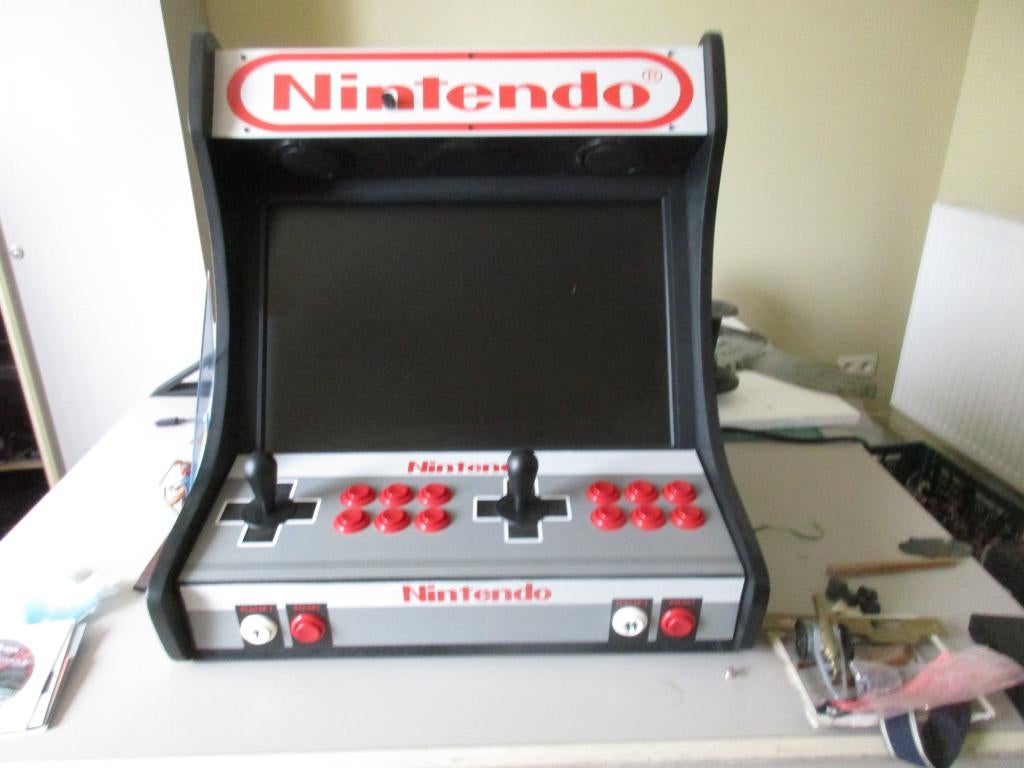 arcade bartop met duizenden spelletjes, Enlèvement
