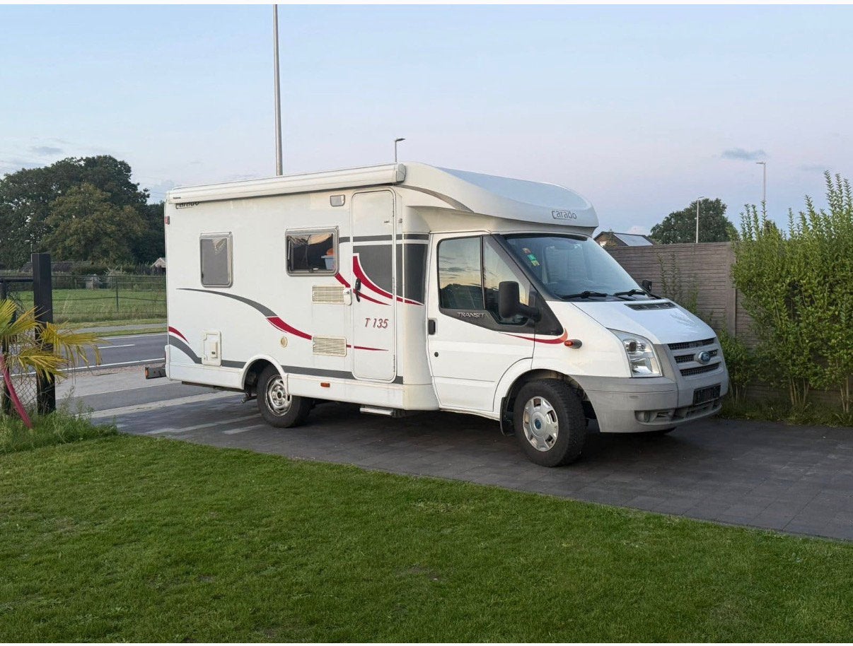 FORD CARADO T135 / 2010 / 102.000KM / VAST BED, Chemisch toilet, Ford, 6 tot 7 meter, Particulier