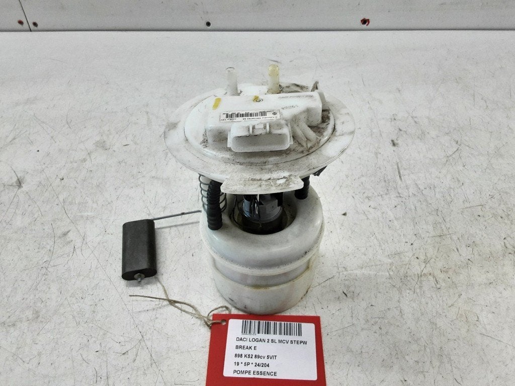POMPE CARBURANT C Dacia Logan MCV II / Sandero Wagon (7S), Dacia, Mevr. I. Hauben, Utilisé, Rue de l'Espoir 34 34
4030  GRIVEGNÉE, BE