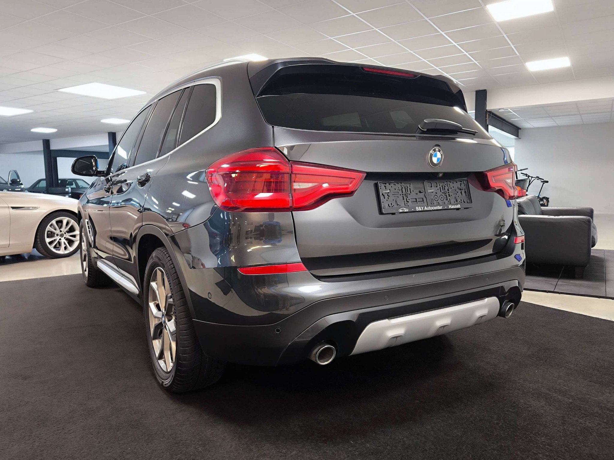 BMW X3 2.0 dA X-line Pakket / PanoDak (bj 2020, automaat), 4 cilinders, Bruin, Leder, 5 deurs