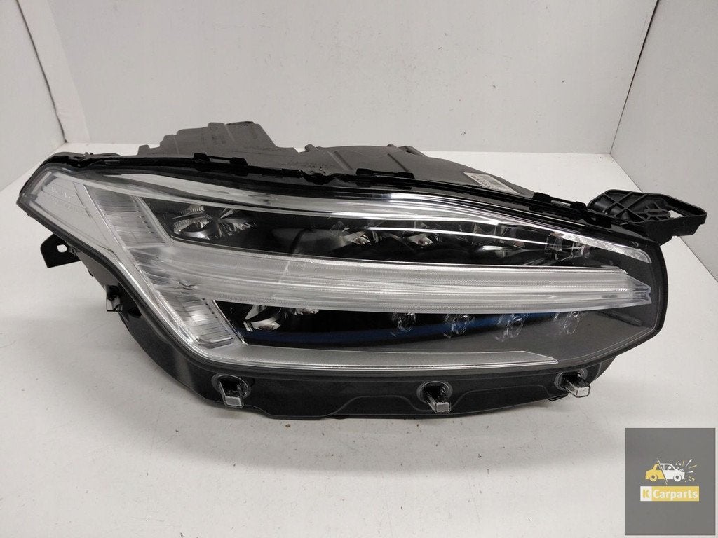31446688, Volvo XC90 II Full Led 4 Modules rechterlamp, Gebruikt, Gunnar Engellaus vag 8
405 31  Gothenburg, SE, Info@volvocars.com