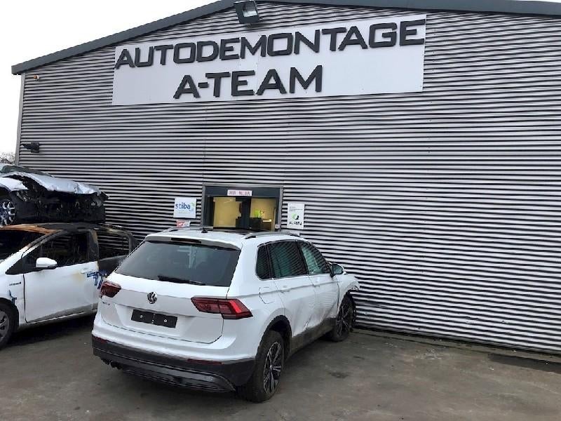 VITRE CUSTODE ARRIÈRE DROIT Volkswagen Tiguan (AD1), Utilisé, Volkswagen
