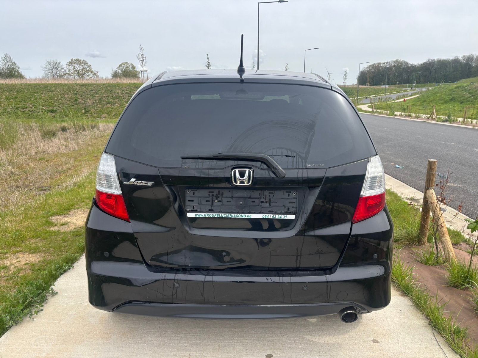 Honda jazz 1.4 Essence boite automatique Euro 4, Auto's, Honda, Automaat, 4 zetels, 1398 cc, Zwart