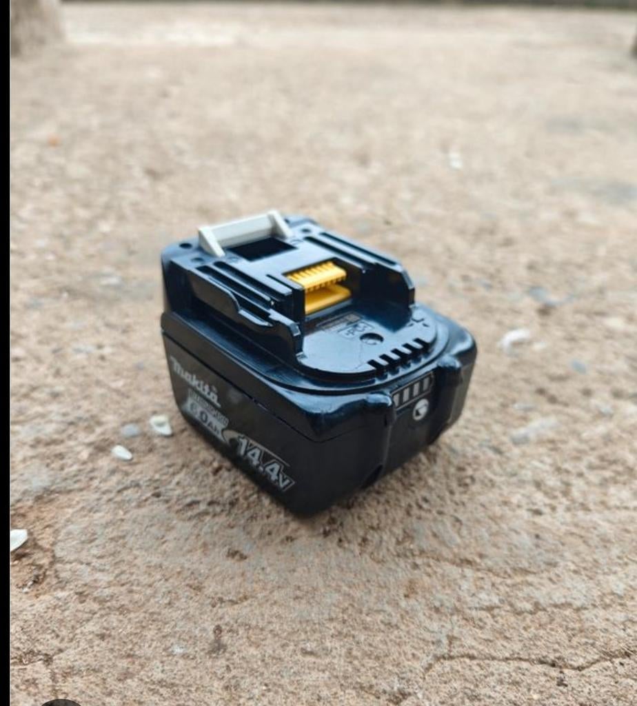 Batterie Makita 14v 6 ou 4 ah, Enlèvement