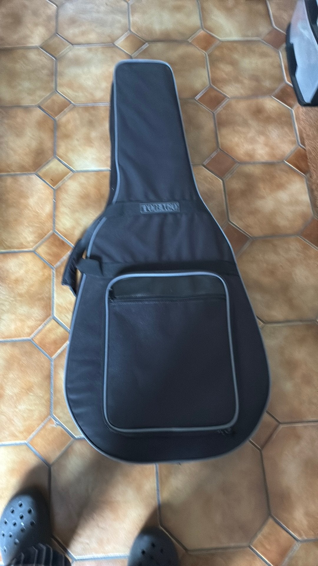 Guitare flamenco  Admira Triana, Enlèvement, Comme neuf