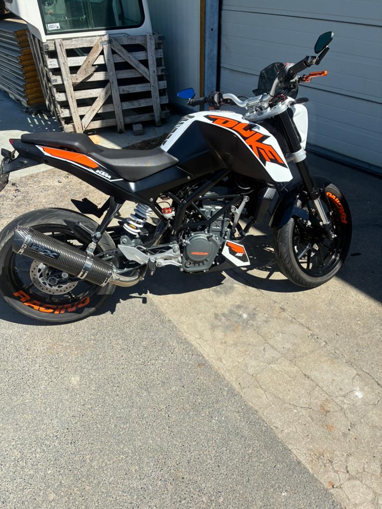 KTM duke 125 met opties, Motoren, Nieuw, Particulier, 11 kW of minder, 1 cilinder