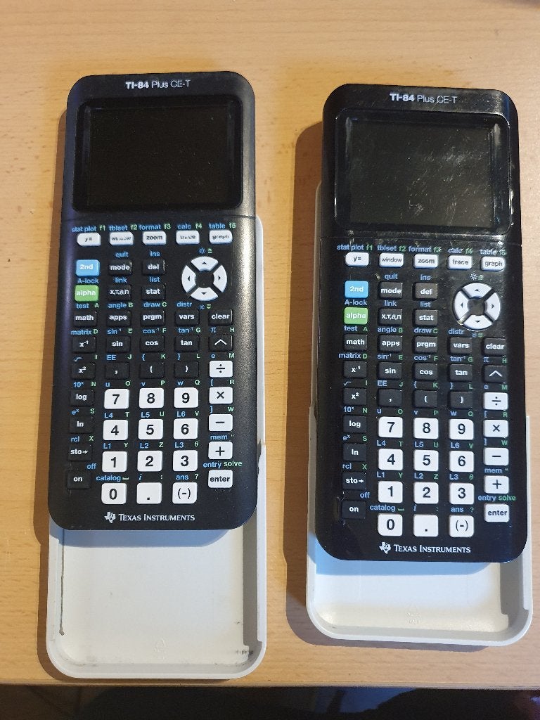 Texas Instruments TI-84 Plus CE-T, Diversen, Rekenmachines, Ophalen of Verzenden, Grafische rekenmachine, Zo goed als nieuw