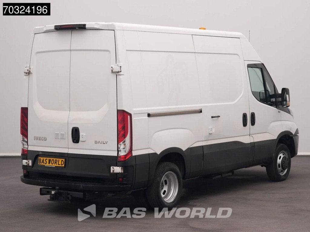 Iveco Daily 35C13 Dubbellucht L2H2 3,5t Trekhaak Airco Cruis, Euro 5, Stof, Gebruikt, Iveco