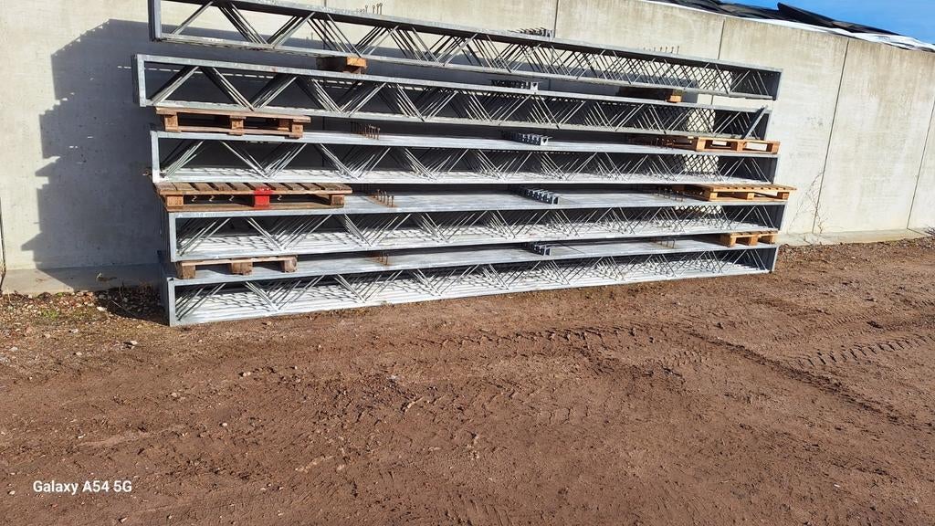 Afdak  carpoort  stal   Tralie  6.40 m, Doe-het-zelf en Bouw, IJzerwaren en Bevestigingsmiddelen, Ophalen of Verzenden