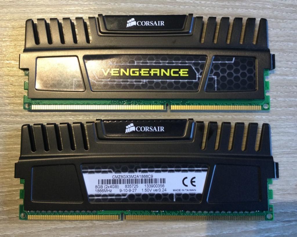 2 RAM-modules CORSAIR VENGEANCE, 8 GB, DDR3, Ophalen of Verzenden, Zo goed als nieuw