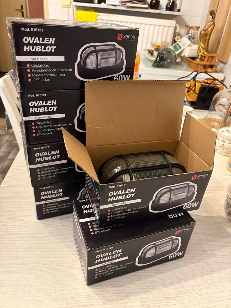 Xenex ovalen hublot buitenlamp 60w  7 stuks, Ophalen, Nieuw, Kunststof