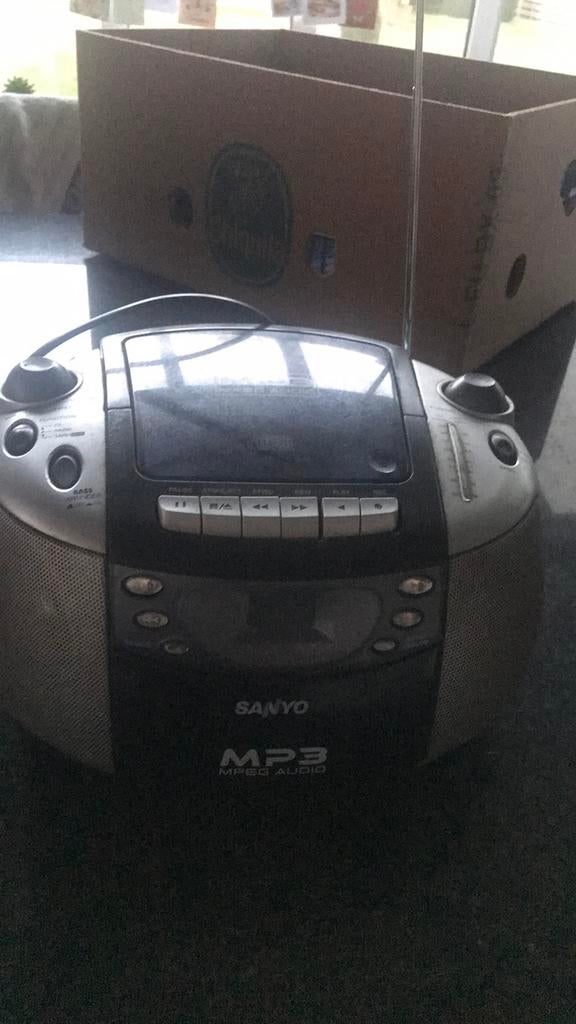 Radio Sanyo, Enlèvement ou Envoi, Comme neuf, Radio