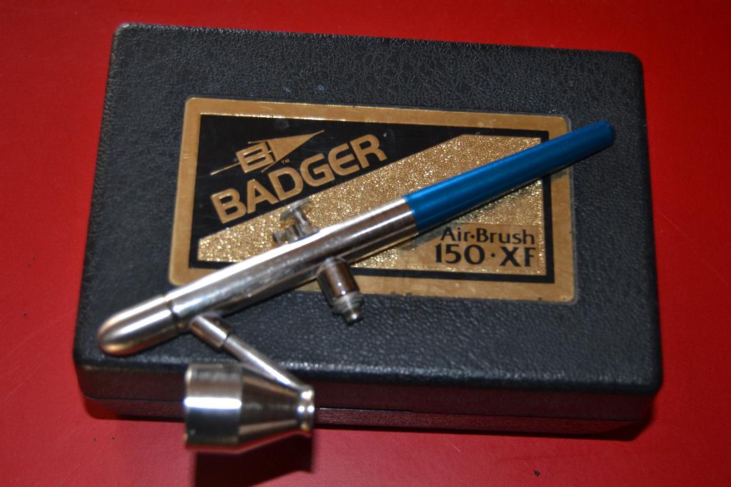 AEROGRAPHE MARQUE BADGER., Enlèvement, Comme neuf