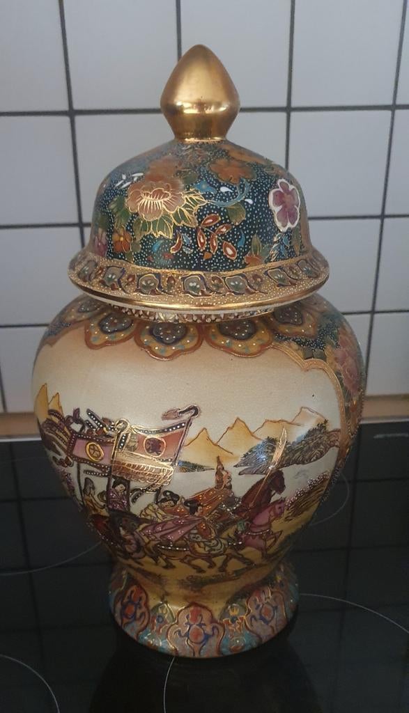 Vase Satsuma avec couvercle 37x20cm. 100 euros, Enlèvement
