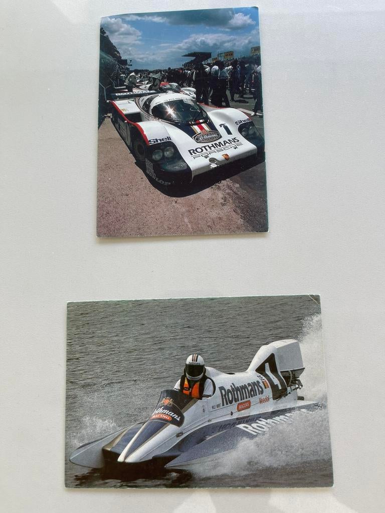 2 oude  postkaarten Rothmans World of Action  Stuttgart, Collections, Marques automobiles, Motos & Formules 1, Comme neuf, Enlèvement ou Envoi