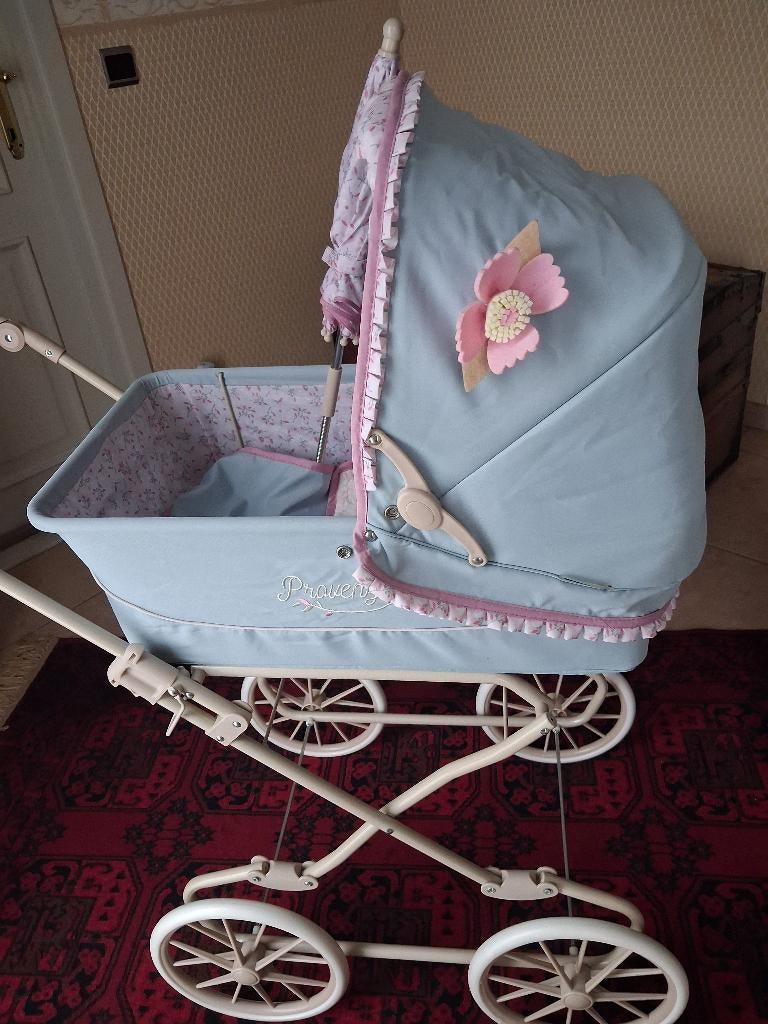 Poppen mooie poppenwagen met paraplu, Verzamelen, Ophalen