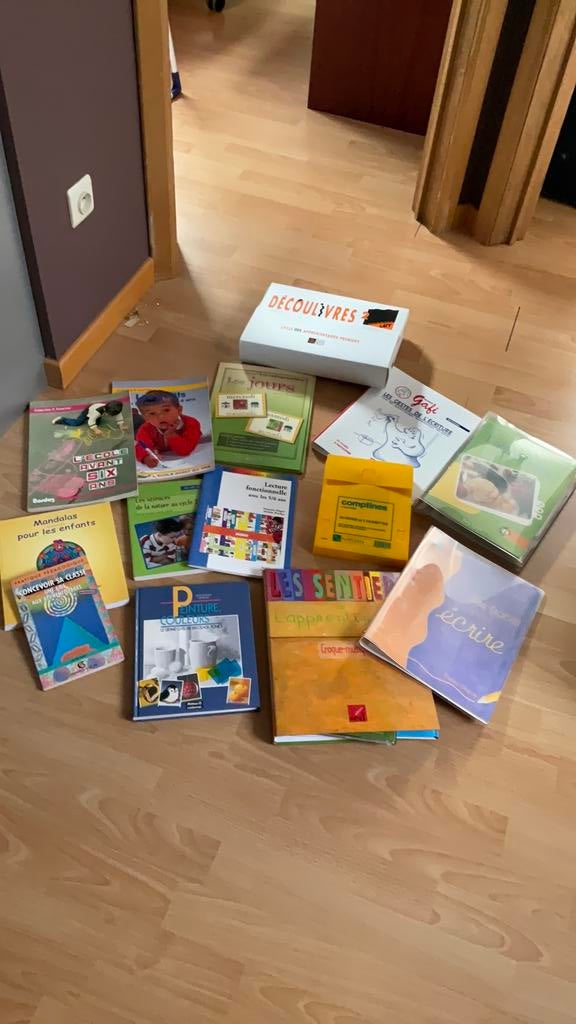 Matériel pédagogique maternelle, Enlèvement ou Envoi, Comme neuf