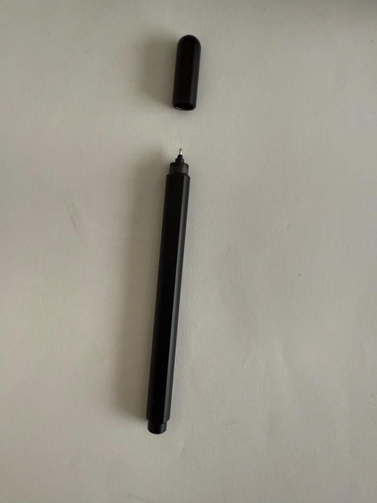 Stylo gel Stilform Arc. Aluminium. Sans rayures, Enlèvement, Comme neuf
