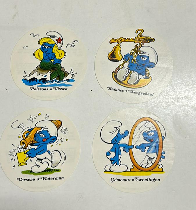 4 stickers Smurfen horoscoop, Ophalen of Verzenden, Zo goed als nieuw, Overige typen